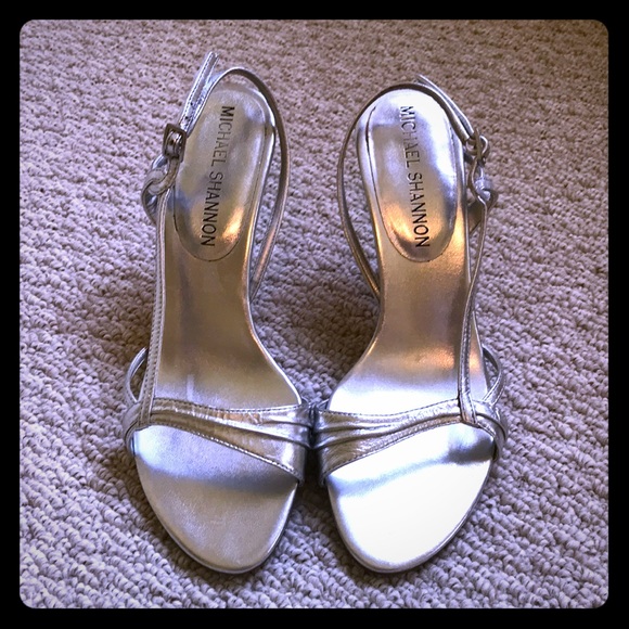 Michael Shannon Shoes - Micheal Shannon silver pumps
